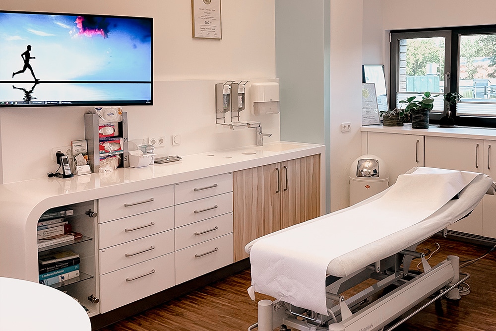 Privatpraxis für Orthopädie Dr. Topar in Berlin - Behandlungsraum